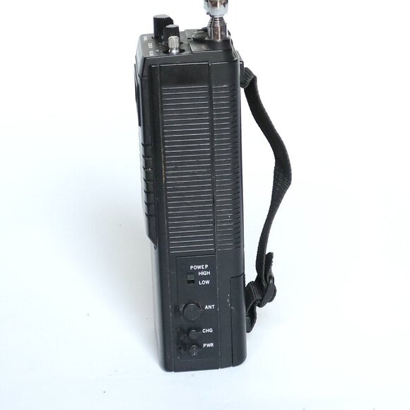 REALISTIC Walkie Talkie TRC-221 40 Channel Citizens Band Tranceiver BNIP - Picture 11 of 15